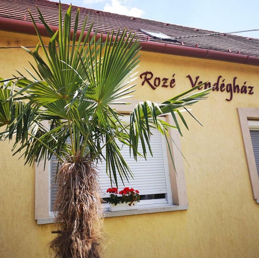 Rozé Vendégház Villány Esterno foto