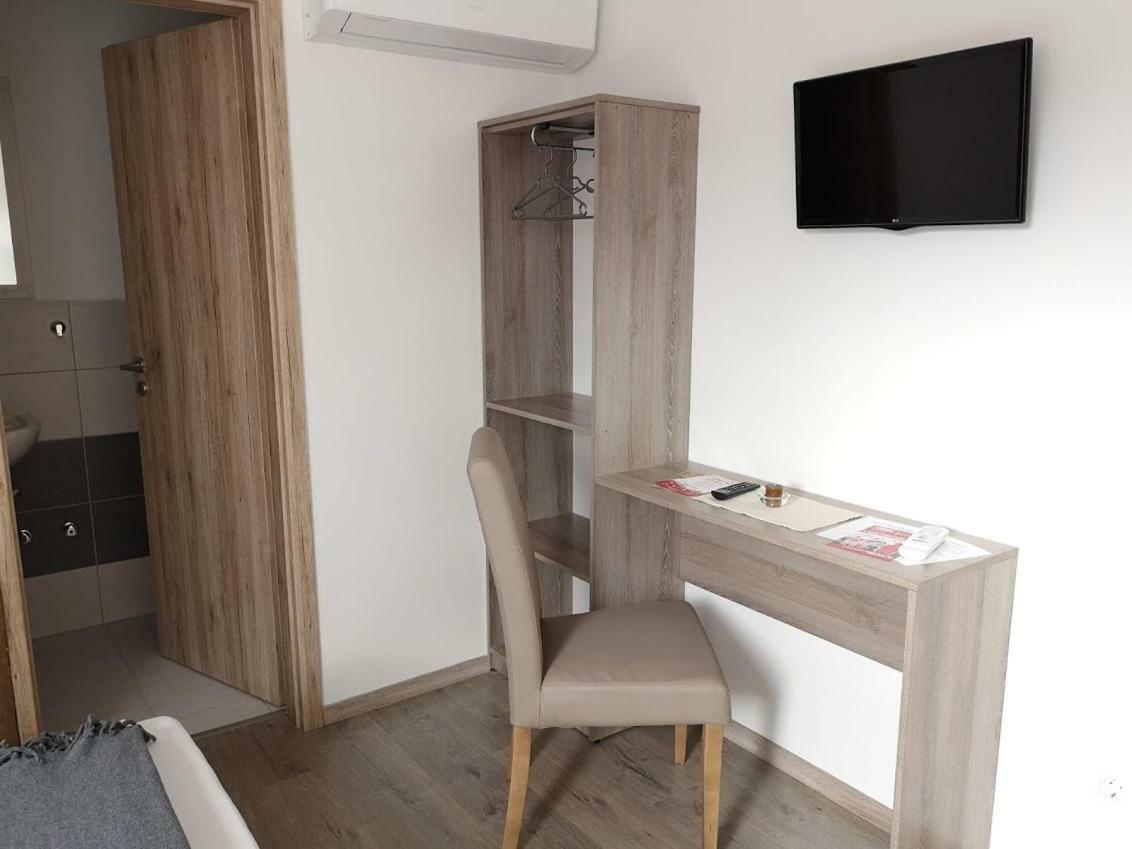Rozé Vendégház Villány Esterno foto